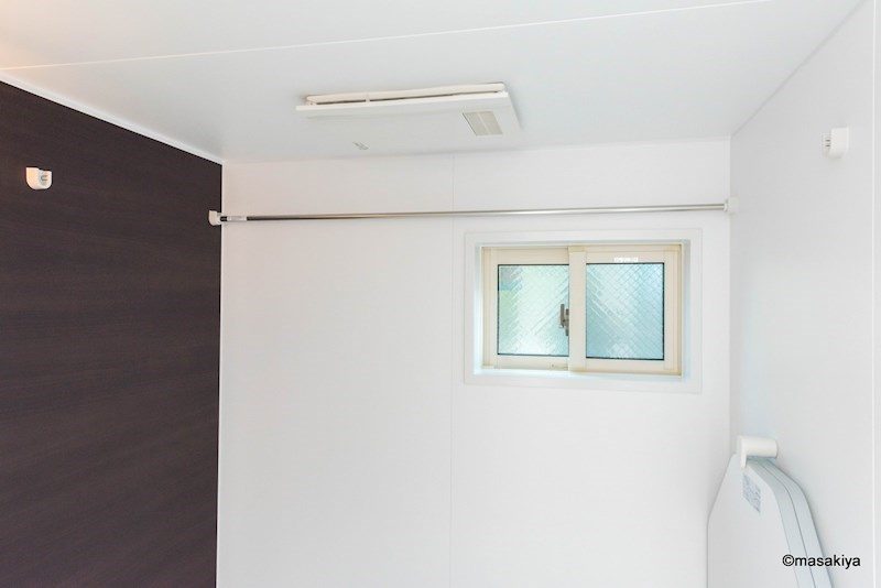 レセンテ中御所の浴室|浴室乾燥機