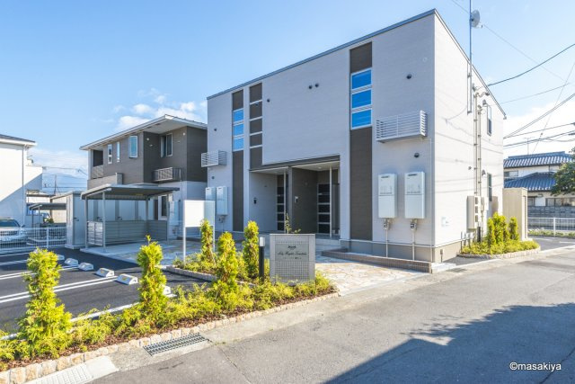 リリーハイツ富竹の外観