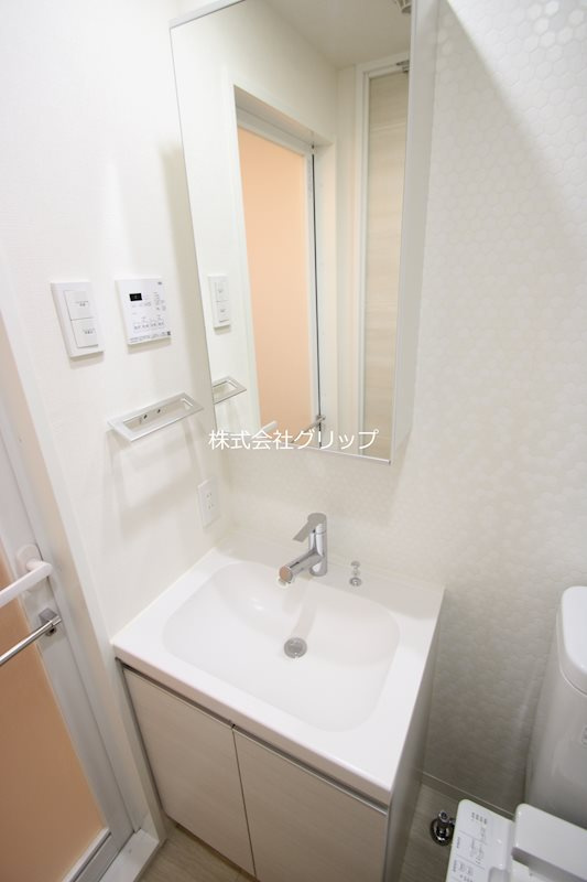 Le'a横濱ベイシティの独立洗面台