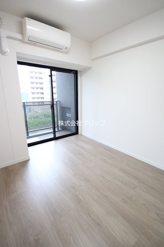 Le'a横濱ベイシティの洋室