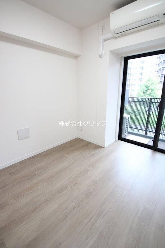 Le'a横濱ベイシティの洋室