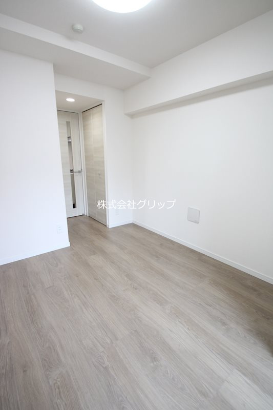 Le'a横濱ベイシティの洋室