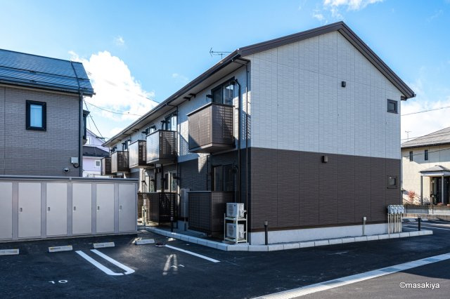 グランディスの外観