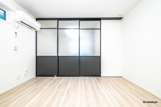 セレーノヴィータ中御所の居間・リビング