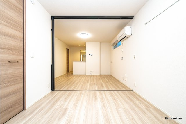 セレーノヴィータ中御所の洋室