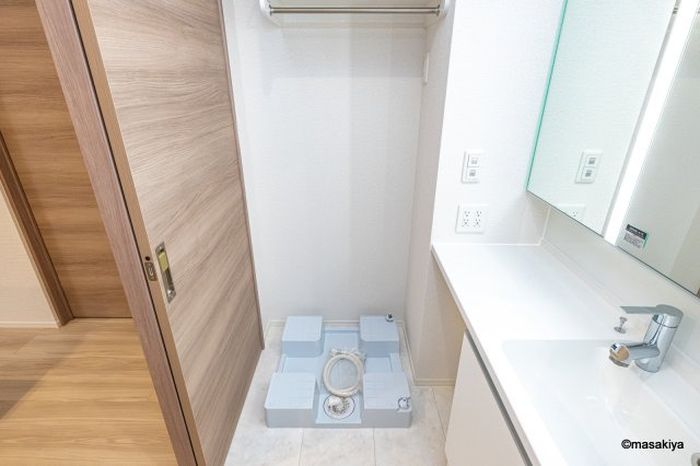 セレーノヴィータ中御所の洗面所