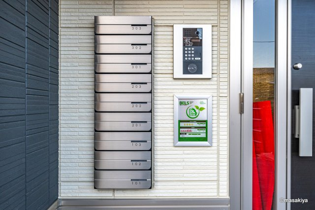 セレーノヴィータ中御所のエントランス