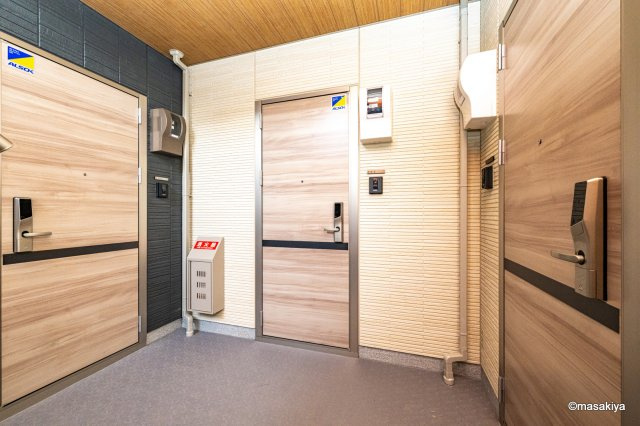 セレーノヴィータ中御所のエントランス