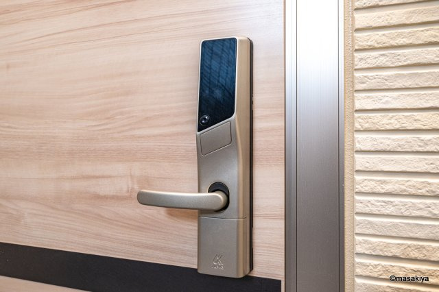 セレーノヴィータ中御所のエントランス