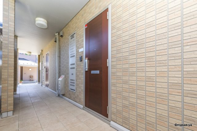 セレーノ稲田のエントランス