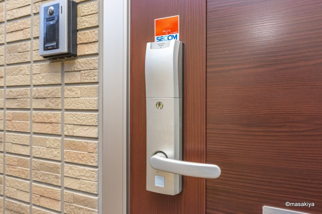 セレーノ稲田のエントランス