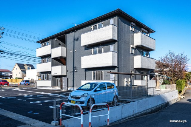 トリシア吉田の外観