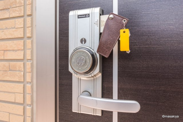 北尾張部アパートのエントランス