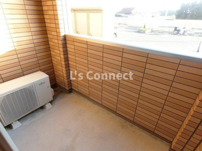 【バルコニー】 | サン・イースト | 晴れた日には洗濯物もたくさん干せます。