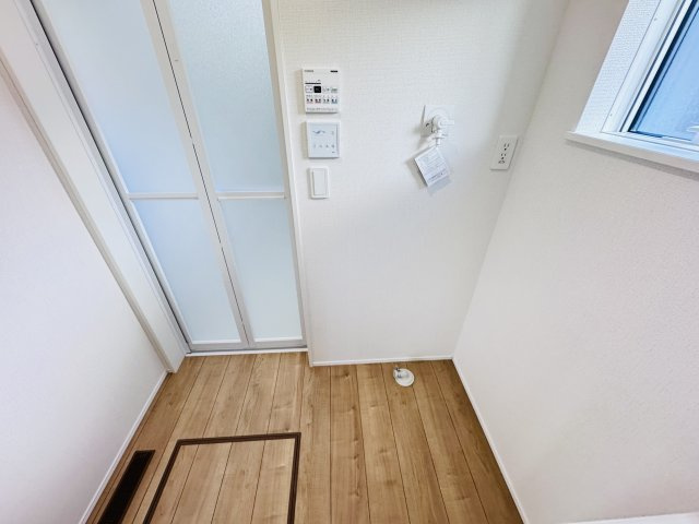 松戸市上本郷新築戸建【上本郷小学校：10分】のランドリースペース|洗濯機置き場