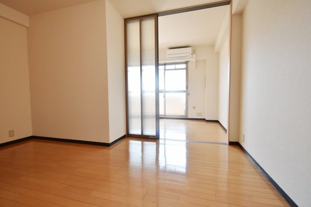 パルシオ甲東園の居間・リビング