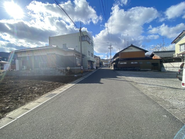 海津市 南濃町駒野（駒野駅） 住宅用地の周辺|前面道路