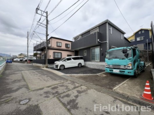 厚木市及川２丁目新築戸建ての前面道路含む現地写真|前面道路含む現地写真です。