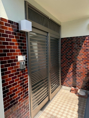 【エントランス】 | 内竈15組貸家