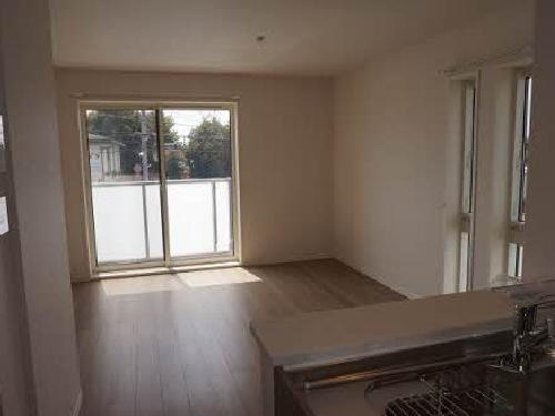 アン フェ ミュールの居間・リビング