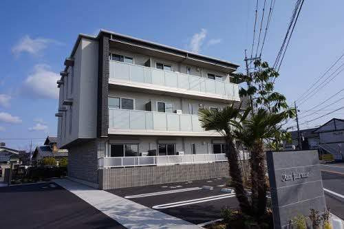 アン フェ ミュール