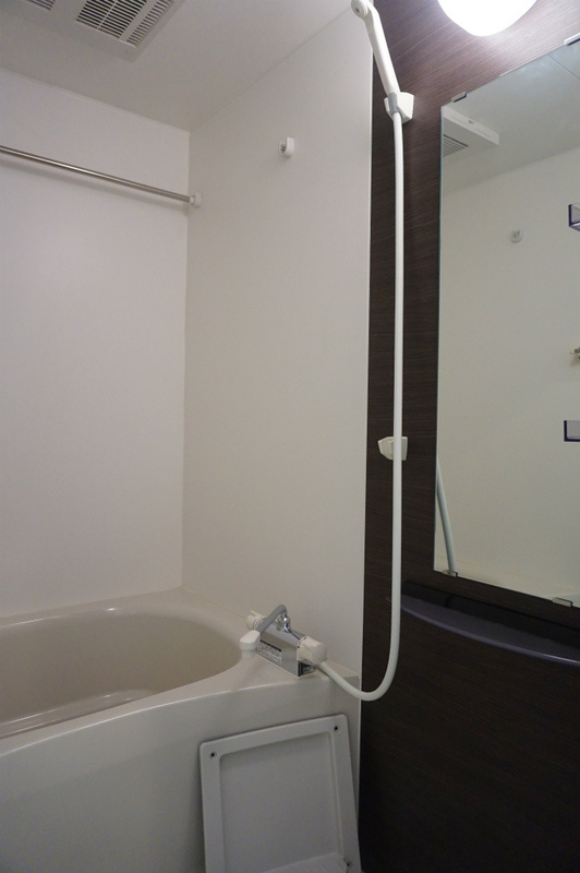 リブリ・桂の浴室