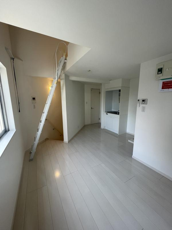 IVY HOUSE HORIKIRI S棟の居間・リビング|居室、リビング