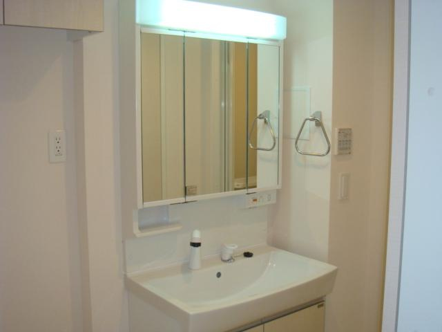 アヴァンティの洗面所|洗髪洗面化粧台