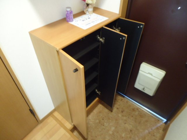 ヴィラ・マリアージュの収納|下駄箱