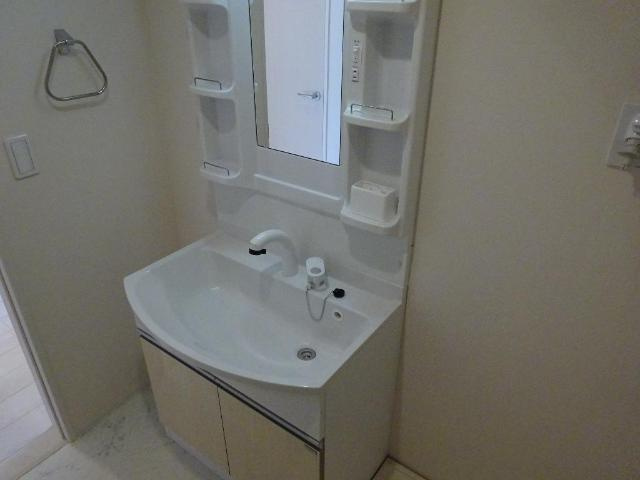 ノートル・プリエールの洗面所|洗髪洗面化粧台