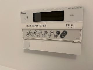 グランステージＭの浴室|追い炊き付き自動給湯器（イメージ）