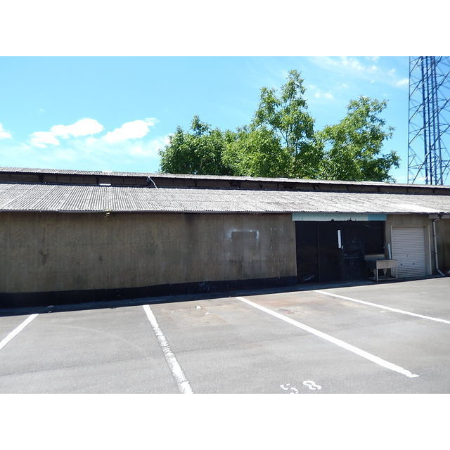 羽島市新生町１丁目の倉庫