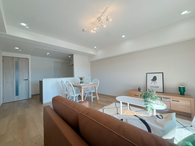 【居間・リビング】 | レークサイド野多目☆仲介手数料無料☆