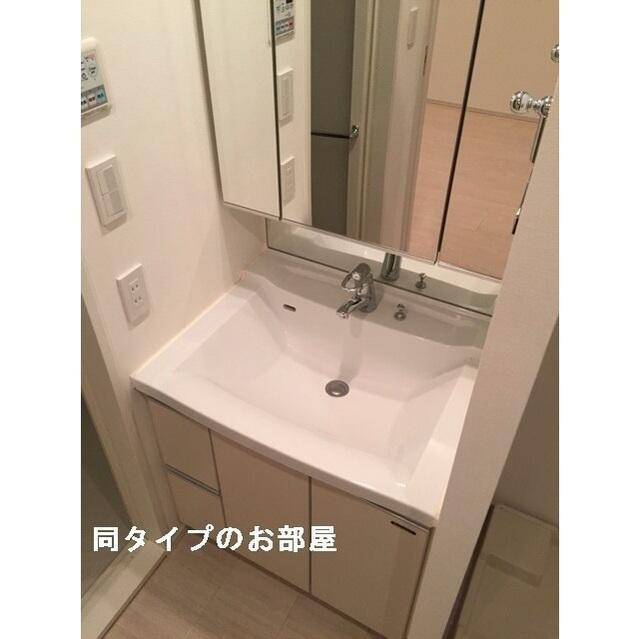 ＣＡＳＳＩＡ両国の洗面所| 