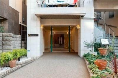 【エントランス】 | コンフォリア西麻布