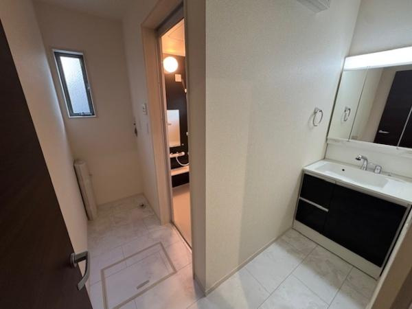 【独立洗面台】