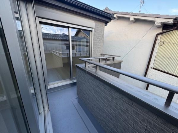 【バルコニー】