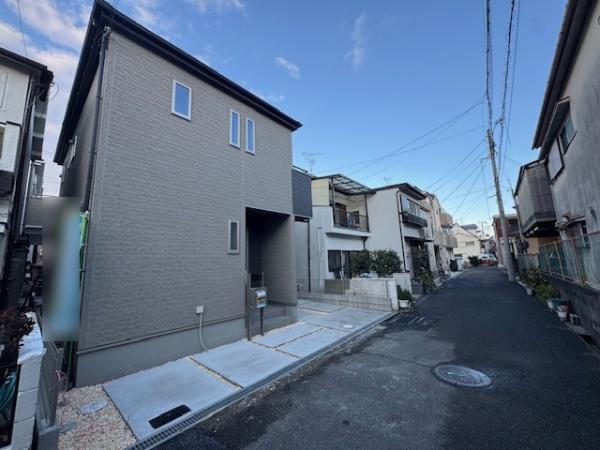 【前面道路含む現地写真】