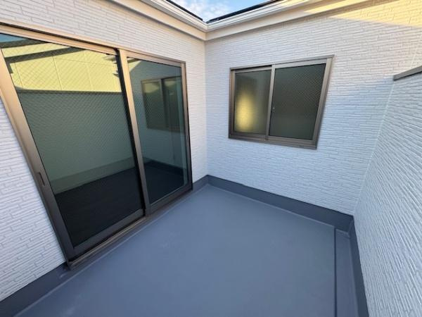 【バルコニー】