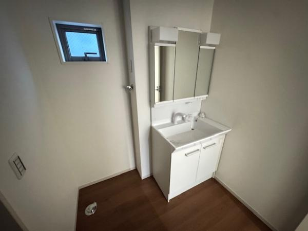 【独立洗面台】