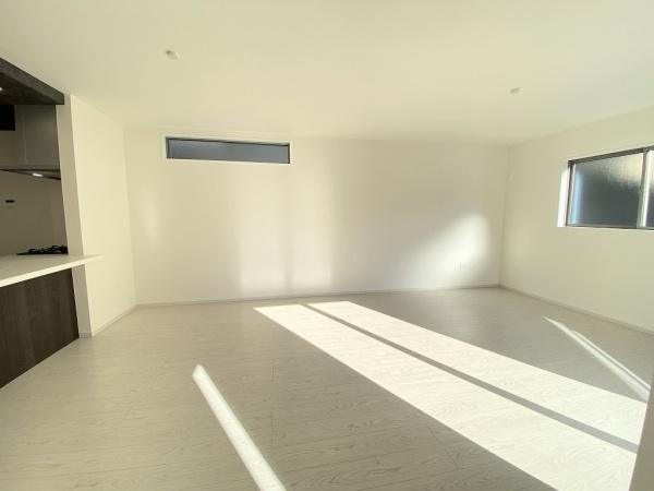 【居間・リビング】 | 西区桜が丘西町3丁目　新築戸建