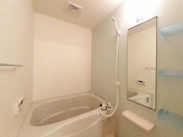 アイレＡの浴室|落ち着いた空間のお風呂です