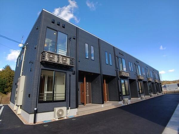 ブルーラディッシュレジデンスＡの外観