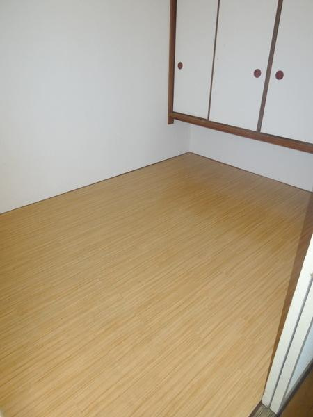 ハイコート泉尾の洋室|★自分だけの空間★