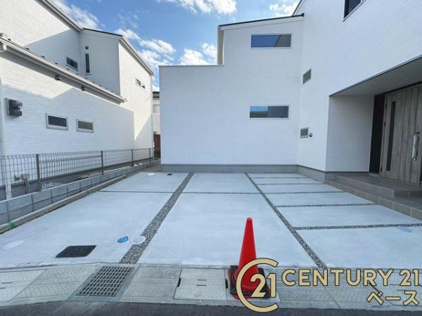 桜井市粟殿 ２号地 ／新築一戸建の駐車場|■現地撮影写真■駐車スペースもしっかりと完備！