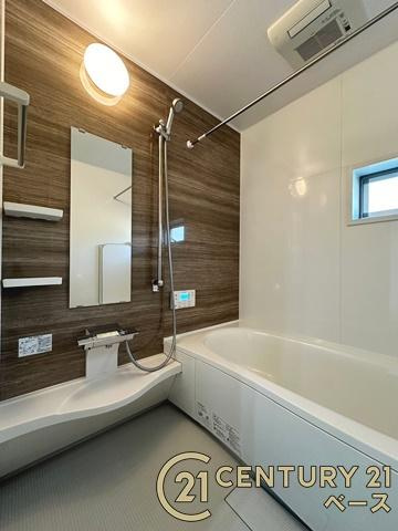 桜井市粟殿 ２号地 ／新築一戸建の浴室|■現地撮影写真■浴室乾燥機・２４時間換気システムはカビや結露の発生も抑えてくれます！