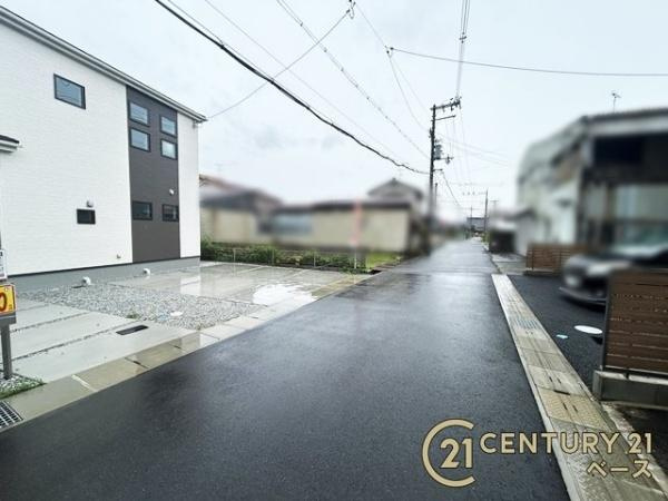リーブルガーデン粟殿 １号棟 ／新築一戸建の前面道路含む現地写真|■現地撮影写真■スーパーまで徒歩圏内・毎日のお買い物も楽々です！