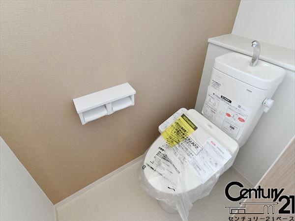 ファーストタウン鳥見町 ３号棟 ／新築一戸建の内観：施工例|■ウォシュレット完備！トルネード洗浄・フチなし形状でお手入れも楽々ですね！