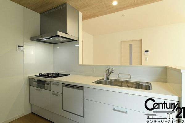 橿原市豊田町 ４号地 ／新築一戸建の内観：施工例|■家族とのコミュニケーションがとりやすい人気のカウンターキッチン！■