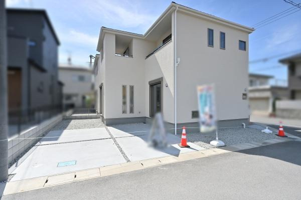 リーブルガーデン南十三 ２号棟 ／新築一戸建